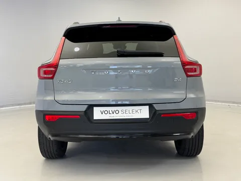 DN73TXB Volvo XC40 2.0 B4P Ultimate Dark 5dr Auto Thumbnail #7