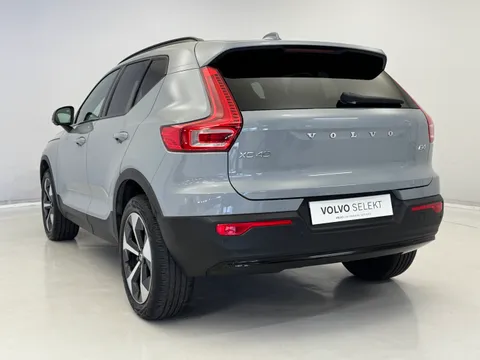 DN73TXB Volvo XC40 2.0 B4P Ultimate Dark 5dr Auto Thumbnail #8
