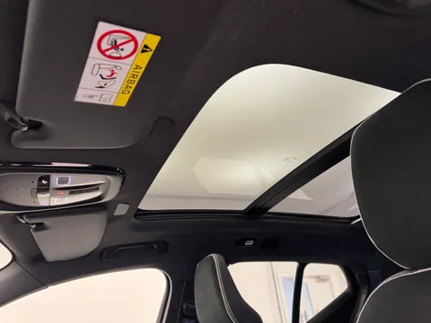 DN73TXB Volvo XC40 2.0 B4P Ultimate Dark 5dr Auto Thumbnail #12
