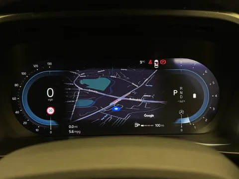 DN73TXB Volvo XC40 2.0 B4P Ultimate Dark 5dr Auto Thumbnail #29