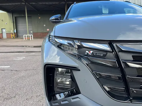 BW72AFZ Hyundai Tucson 1.6 TGDi N Line S 5dr 2WD Thumbnail #18