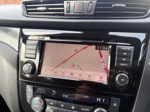 DX70YLN Nissan Qashqai 1.3 DiG-T N-Tec 5dr Thumbnail #14