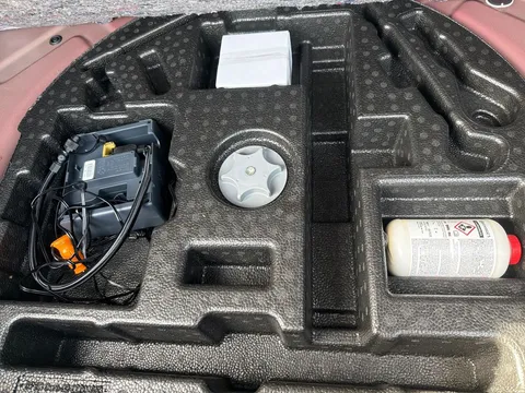 DX70YLN Nissan Qashqai 1.3 DiG-T N-Tec 5dr Thumbnail #20