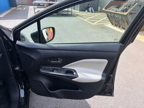 MJ69OGO Nissan Micra 1.0 IG-T 100 Acenta 5dr Thumbnail #18