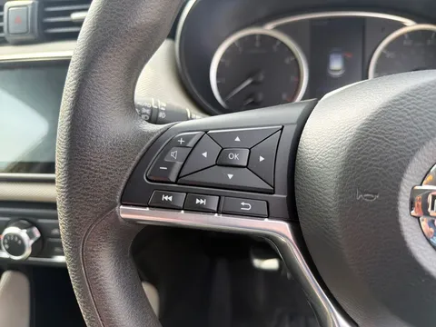 MJ69OGO Nissan Micra 1.0 IG-T 100 Acenta 5dr Thumbnail #26