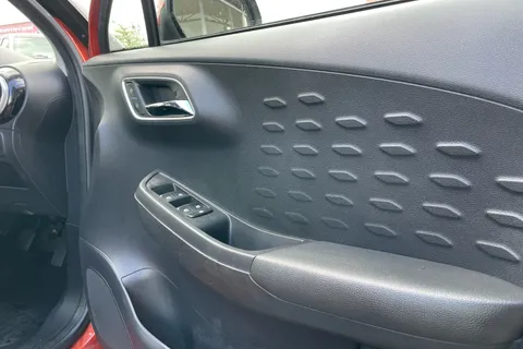 DV19MPE Mg Motor Uk Mg3 1.5 VTi-TECH Exclusive 5dr Thumbnail #17