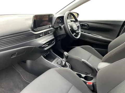 EA25TUU Hyundai i20 1.0T GDi Premium 5dr Thumbnail #5