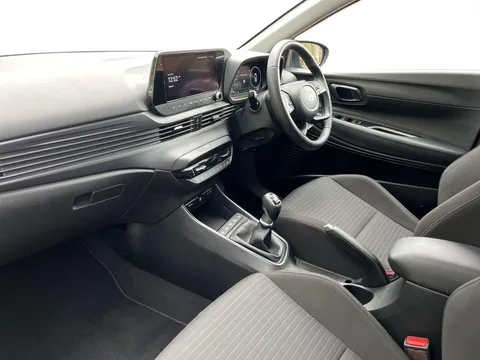 MK72NSF Hyundai i20 1.0T GDi 48V MHD Premium 5dr Thumbnail #5