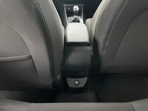 MK72NSF Hyundai i20 1.0T GDi 48V MHD Premium 5dr Thumbnail #15