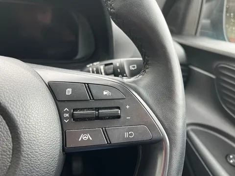 MK72NSF Hyundai i20 1.0T GDi 48V MHD Premium 5dr Thumbnail #26
