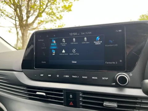 MK72NSF Hyundai i20 1.0T GDi 48V MHD Premium 5dr Thumbnail #31