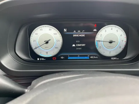 MK72NSF Hyundai i20 1.0T GDi 48V MHD Premium 5dr Thumbnail #32