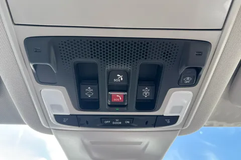 MV74CZS Honda CR-V 2.0 eHEV Elegance 5dr eCVT Thumbnail #22