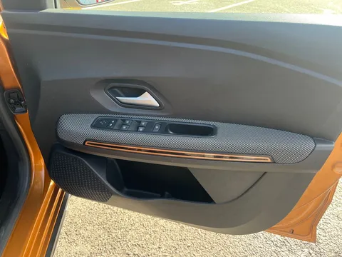 BN73ZWM Dacia Sandero Stepway 1.0 TCe Expression 5dr Thumbnail #24