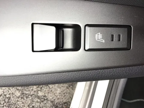 RF21CXK   1.6 GDi Hybrid Premium SE 5dr DCT Thumbnail #15