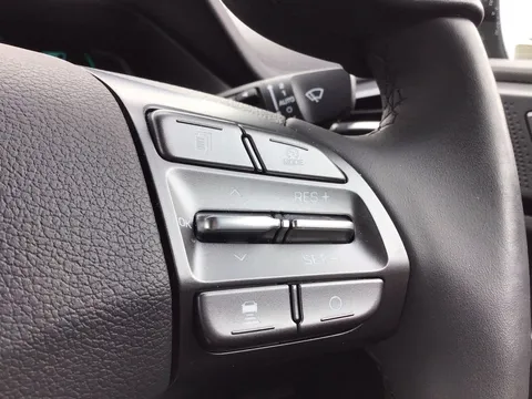 RF21CXK   1.6 GDi Hybrid Premium SE 5dr DCT Thumbnail #21