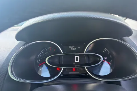 11 of 32 for Renault Clio 0.9 TCE 90 GT Line 5dr