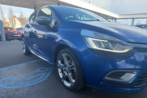 14 of 32 for Renault Clio 0.9 TCE 90 GT Line 5dr