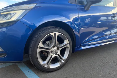 19 of 32 for Renault Clio 0.9 TCE 90 GT Line 5dr