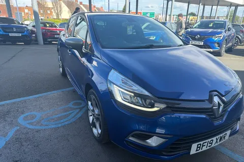 21 of 32 for Renault Clio 0.9 TCE 90 GT Line 5dr