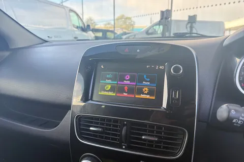 25 of 32 for Renault Clio 0.9 TCE 90 GT Line 5dr