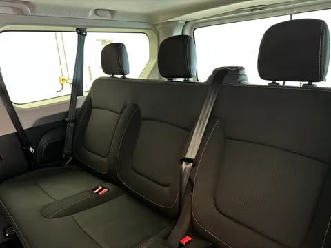 VK23EVR Renault Trafic LL30 Blue dCi 150 Start 9 Seater EDC Thumbnail #11