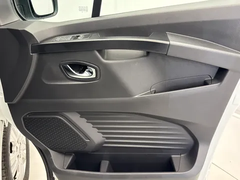 VK23EVR Renault Trafic LL30 Blue dCi 150 Start 9 Seater EDC Thumbnail #17