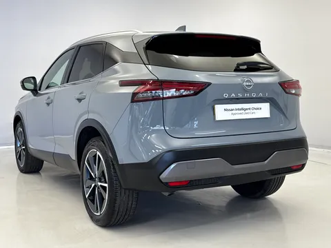 DS23KXX Nissan Qashqai 1.3 DiG-T MH Tekna 5dr Thumbnail #10