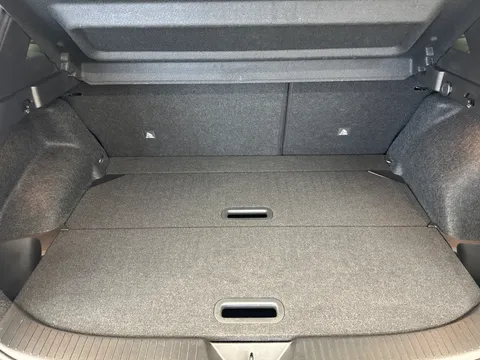 DS23KXX Nissan Qashqai 1.3 DiG-T MH Tekna 5dr Thumbnail #12