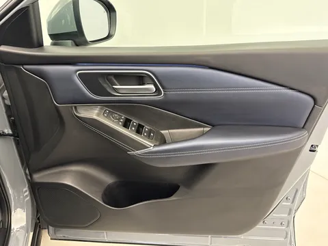 DS23KXX Nissan Qashqai 1.3 DiG-T MH Tekna 5dr Thumbnail #21