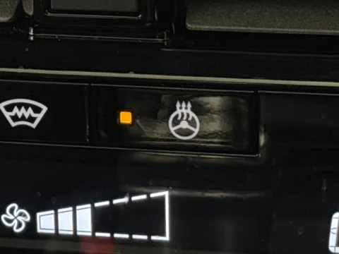 DS23KXX Nissan Qashqai 1.3 DiG-T MH Tekna 5dr Thumbnail #32