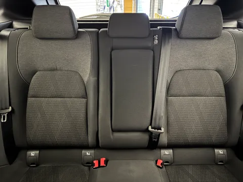 HF22WDE Nissan Qashqai 1.3 DiG-T MH 158 N-Connecta 5dr Thumbnail #18