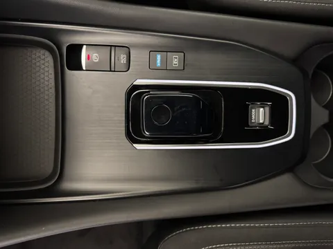 DV23XRX Nissan Qashqai 1.5 E-Power N-Connecta 5dr Auto Thumbnail #16