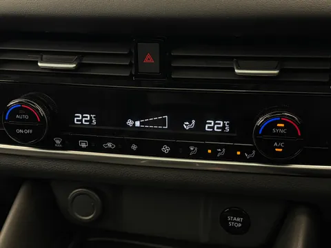 DV23XRX Nissan Qashqai 1.5 E-Power N-Connecta 5dr Auto Thumbnail #27