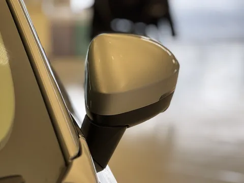 DV23XRX Nissan Qashqai 1.5 E-Power N-Connecta 5dr Auto Thumbnail #31