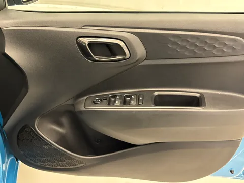 EF69RHU Hyundai i10 1.2 MPi SE Connect 5dr Thumbnail #17