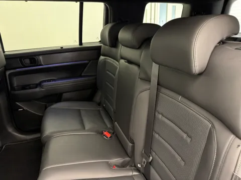 DY25XAF Hyundai Santa Fe 1.6 TGDi Plug-in Hybrid Calligraphy 5dr 4WD Auto Thumbnail #13