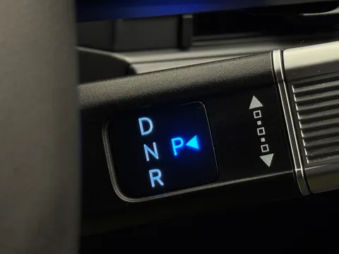 DY25XAF Hyundai Santa Fe 1.6 TGDi Plug-in Hybrid Calligraphy 5dr 4WD Auto Thumbnail #27