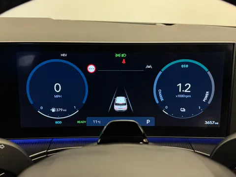 DY25XAF Hyundai Santa Fe 1.6 TGDi Plug-in Hybrid Calligraphy 5dr 4WD Auto Thumbnail #35