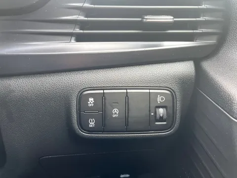 MD72VXT Hyundai i20 1.0T GDi 48V MHD SE Connect 5dr Thumbnail #19