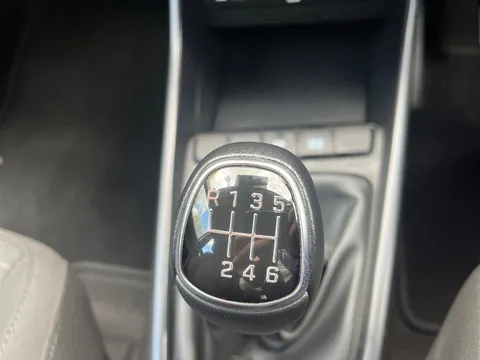 MD72VXT Hyundai i20 1.0T GDi 48V MHD SE Connect 5dr Thumbnail #21