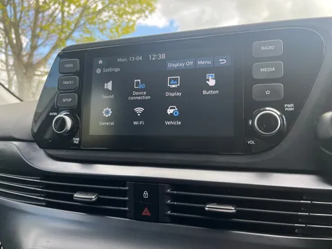 MD72VXT Hyundai i20 1.0T GDi 48V MHD SE Connect 5dr Thumbnail #28