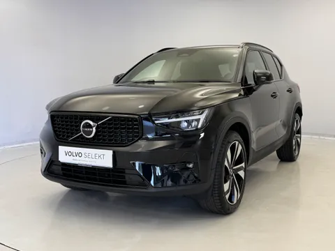 OV25DVN Volvo XC40 2.0 B3P Plus Dark 5dr Auto Thumbnail #3