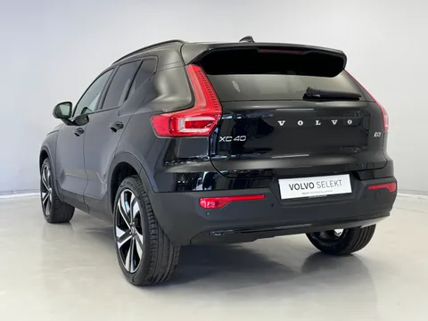 OV25DVN Volvo XC40 2.0 B3P Plus Dark 5dr Auto Thumbnail #8