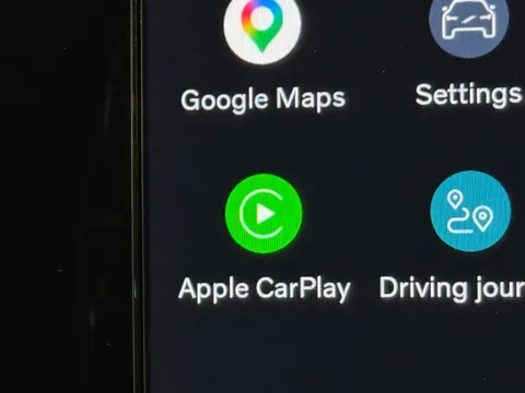 OV25DVN Volvo XC40 2.0 B3P Plus Dark 5dr Auto Thumbnail #28