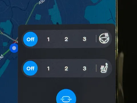 OV25DVN Volvo XC40 2.0 B3P Plus Dark 5dr Auto Thumbnail #30