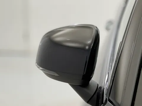 OV25DVN Volvo XC40 2.0 B3P Plus Dark 5dr Auto Thumbnail #33