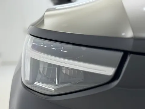 OV25DVN Volvo XC40 2.0 B3P Plus Dark 5dr Auto Thumbnail #35