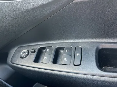 MV25XPM Hyundai i10 1.0 [63] Advance 5dr Auto [Nav] Thumbnail #19