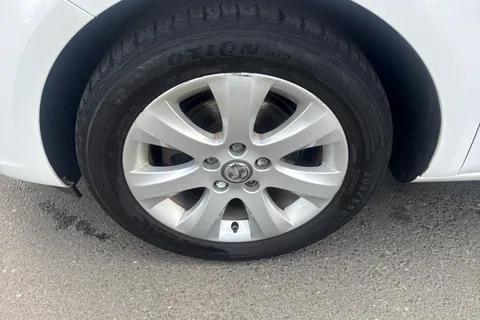 LG67ZHU Vauxhall Meriva 1.4i 16V Life 5dr Thumbnail #18